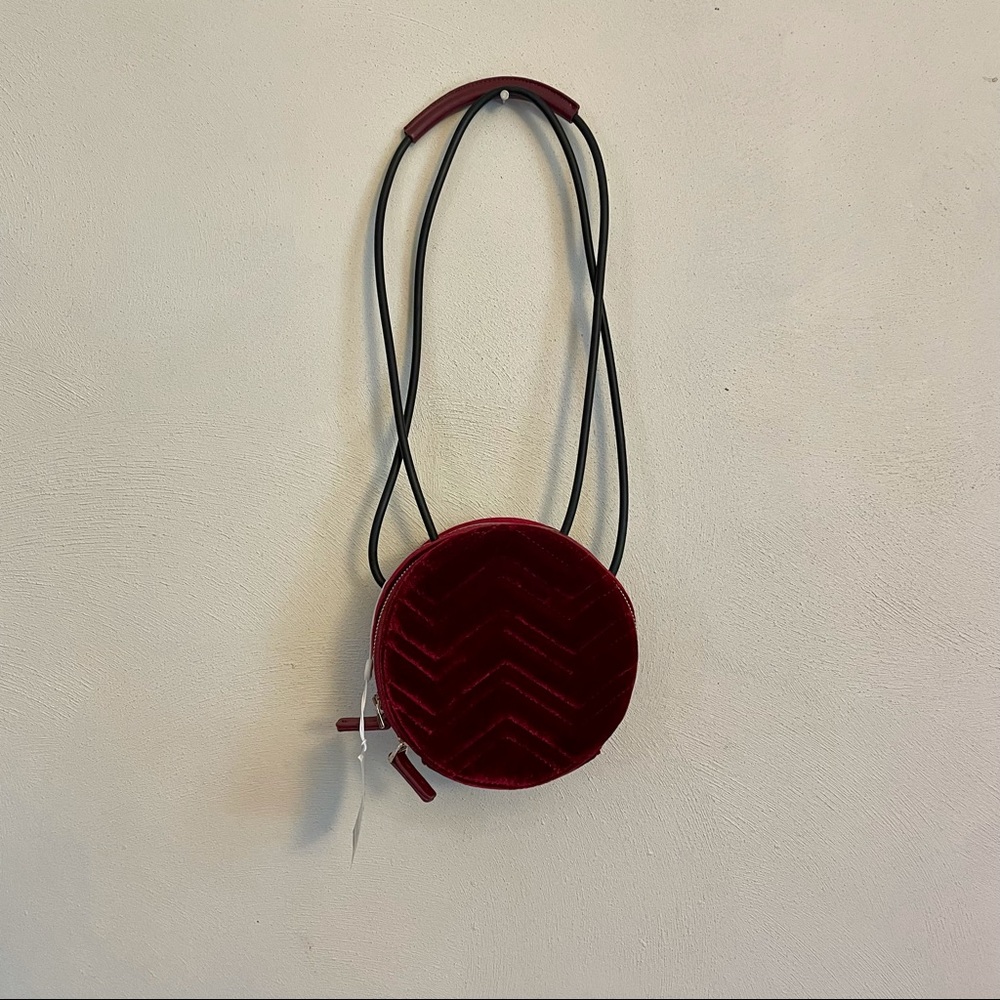 Shiraleah Round Cross Body